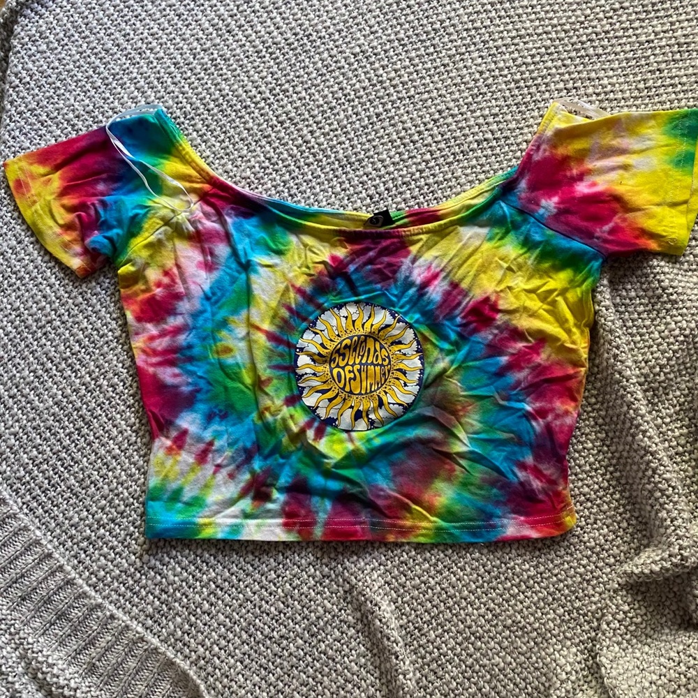 5SOS off the shoulder crop top